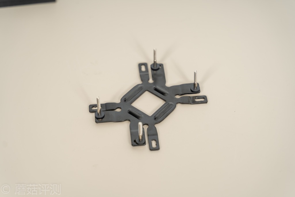 设计出色颜值高、超频三（PCCOOLER）东海逐鹿GI-D66A散热器评测