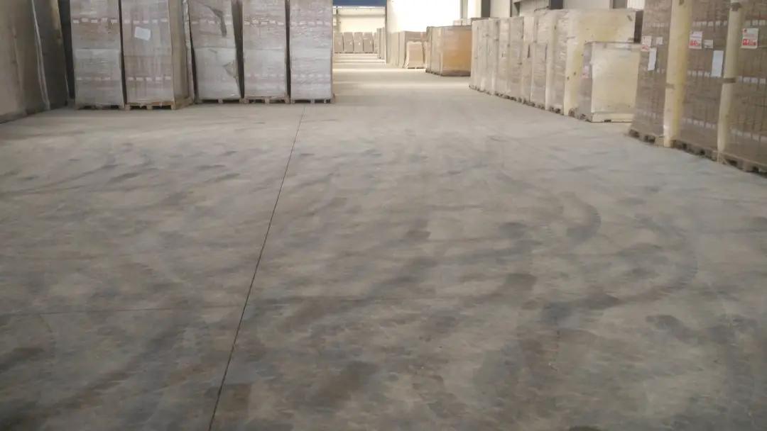 衡阳水泥地面起砂起灰处理,水泥地面起灰用界面剂可以解决吗