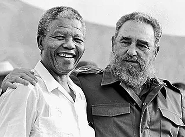 卡斯特罗将长子踢出继承人选，2011年卸任后，让80岁的弟弟接班