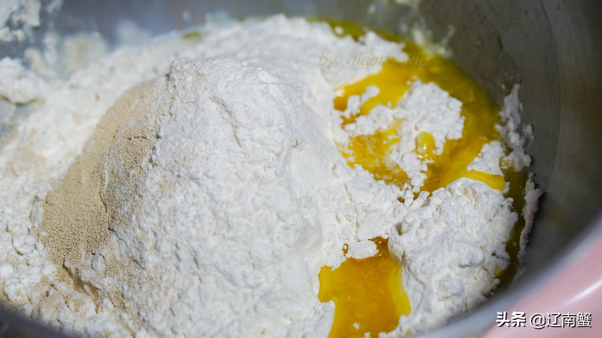 手把手教你怎么做面团,最简单的面团发酵