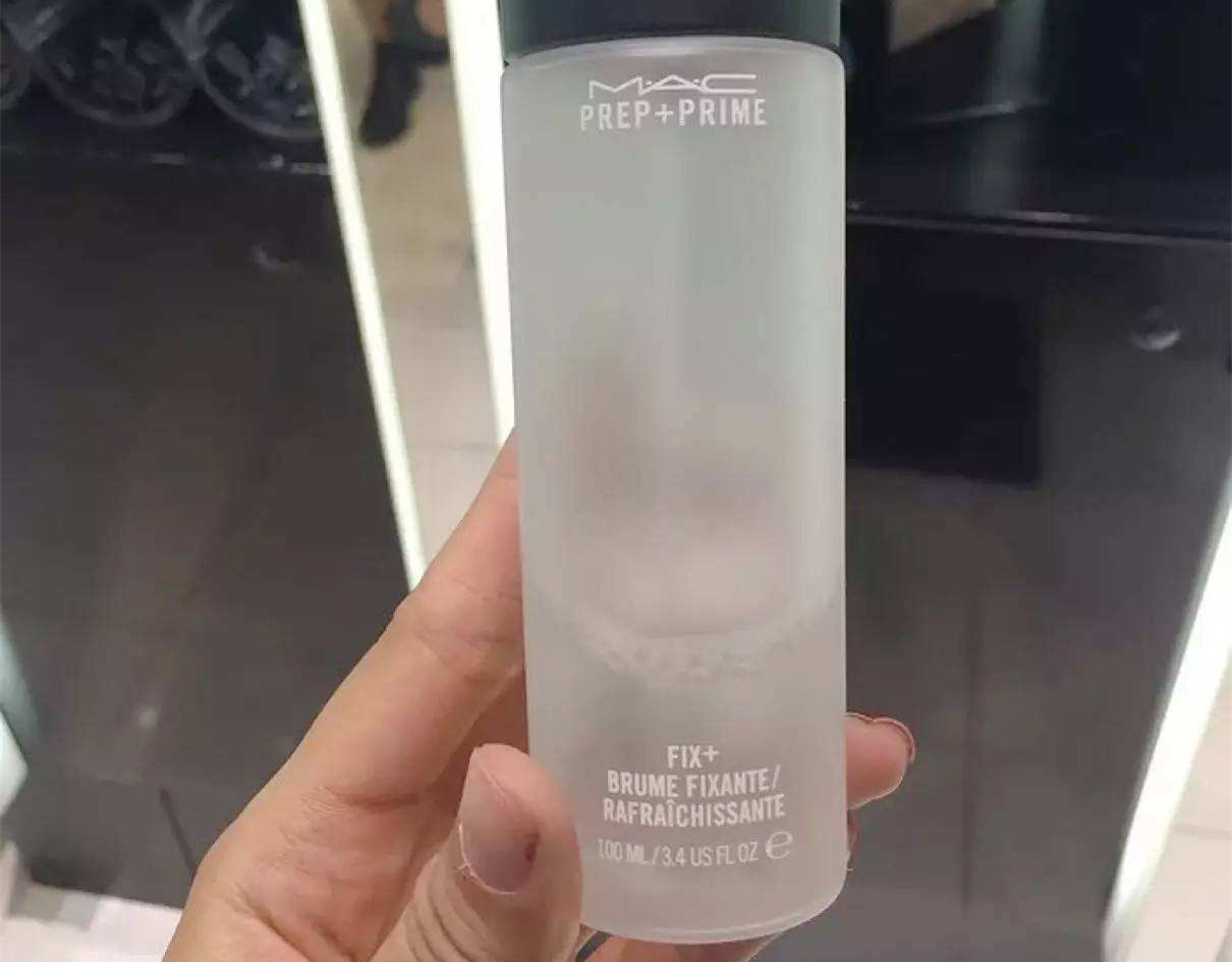 什么定妆喷雾好用不掉妆,定妆喷雾持久不脱妆公认好用