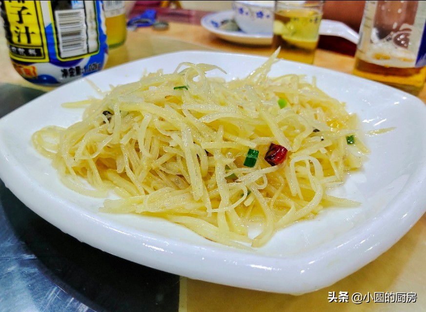 朋友请吃饭点了很多菜该怎么说,朋友请客点了七个菜