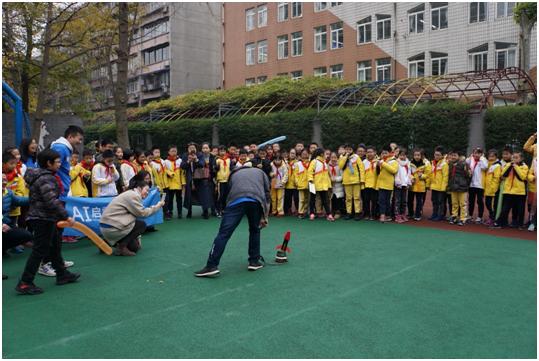 让梦想插上科技的翅膀IBM“千人百校”AI启蒙季走进成都校园