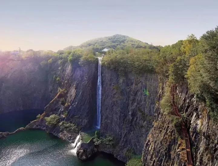 上海深坑酒店景观,上海世界深坑酒店建筑