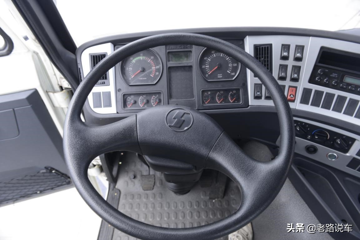 一代经典陕汽奥龙,新款陕汽奥龙