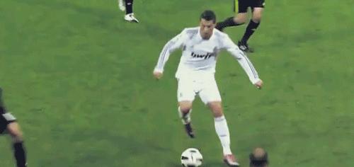 c罗过人尴尬gif,gif全3d全景图