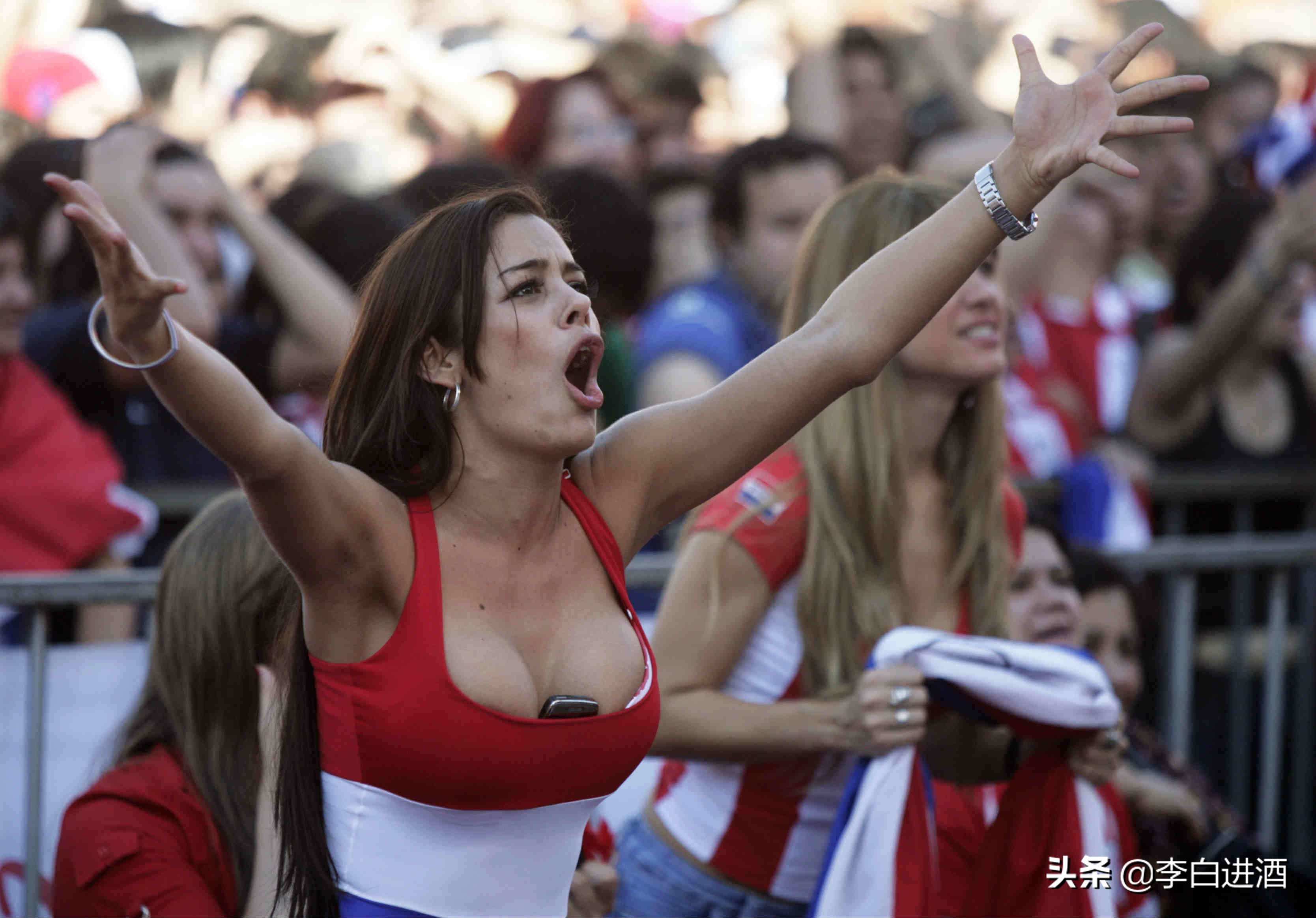 最性感国际足球迷的十大国家，知道男人为什么喜欢看球了吧！