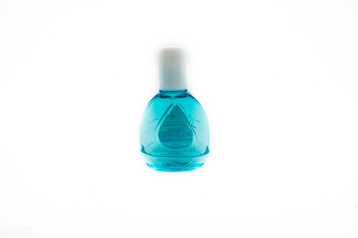 眼药水眼药膏的正确使用方法,眼药水和眼药膏正确方法图