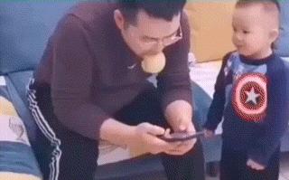 搞笑GIF段子:.我的小萝莉呢?你还我的小萝莉