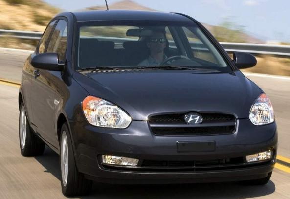 10年现代雅绅特现在卖多少钱,10年现代雅绅特值得买吗