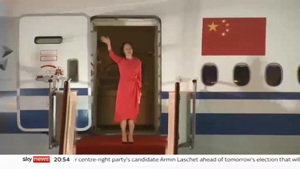 港媒评孟晚舟回国直播现场,孟晚舟回国视频获4亿赞