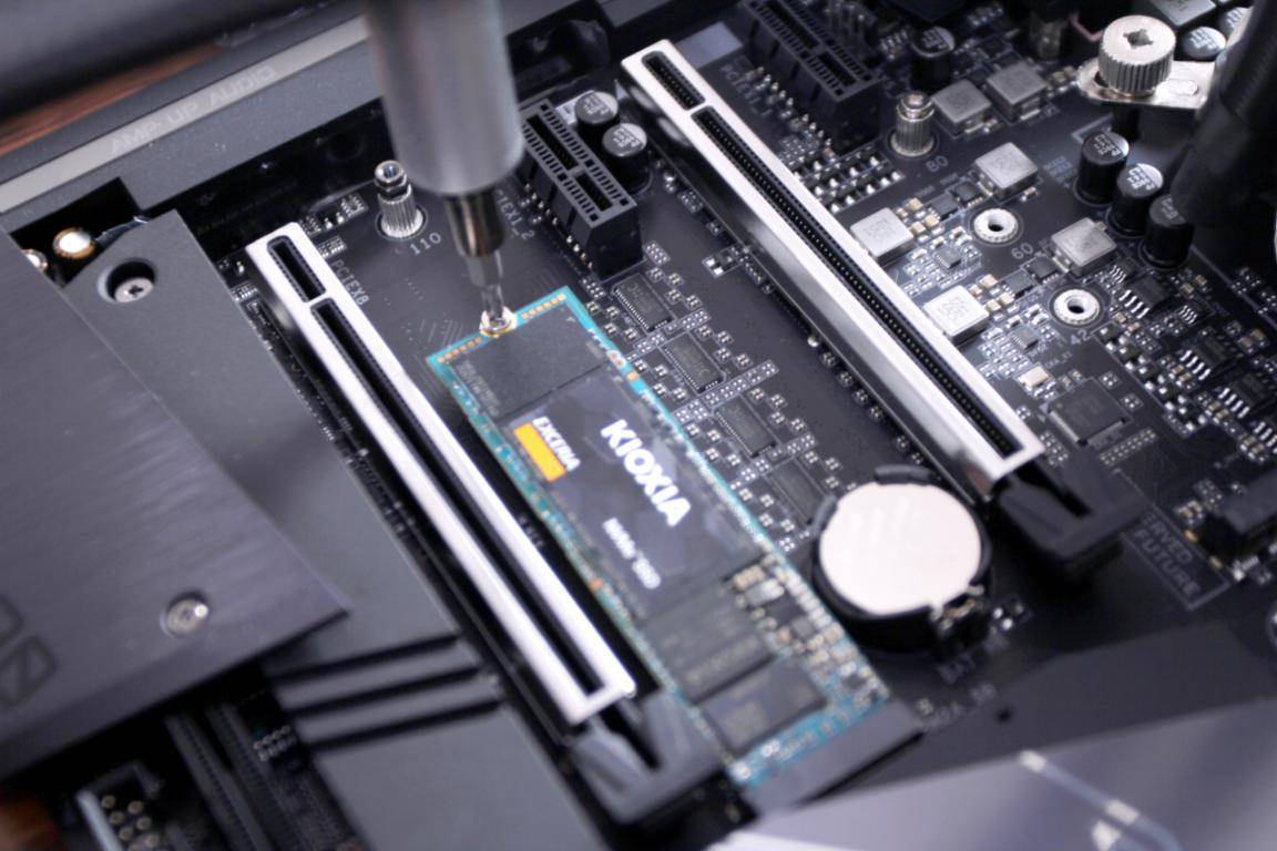 1050ti配技嘉z490aorusproax测评,技嘉z490aorusproaxpcie4.0