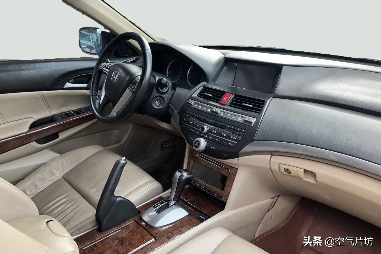 二手本田雅阁怎么选?保值率超高的二手车让你开几年不亏多少钱