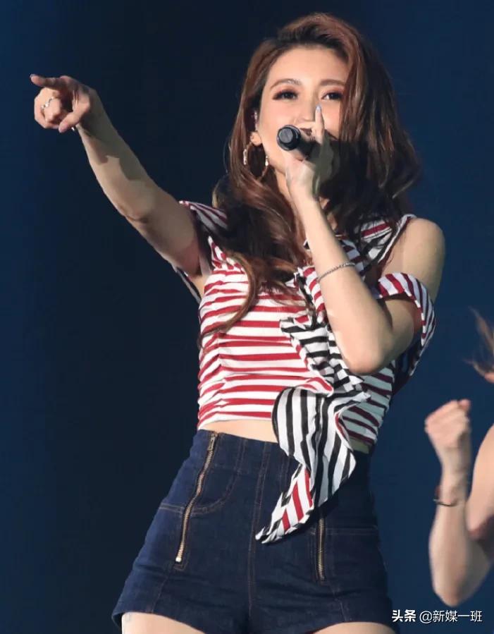 罗志祥手牵手蝴蝶姐姐,蝴蝶姐姐罗志祥走红毯