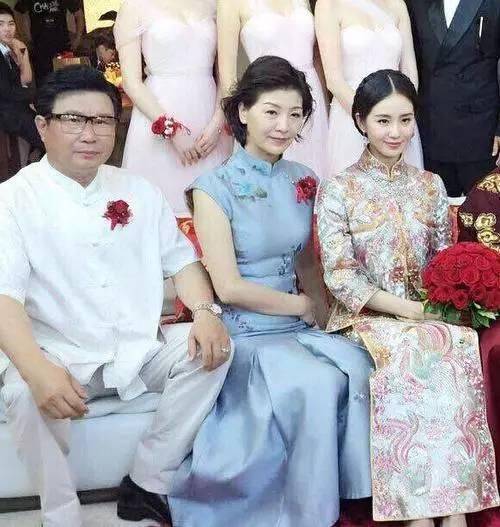 刘诗诗的母亲上热搜！原来是这样……