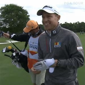 马尔蒂纳零失误1杆优势会馆领先!张新军、张华创携手暂列T44