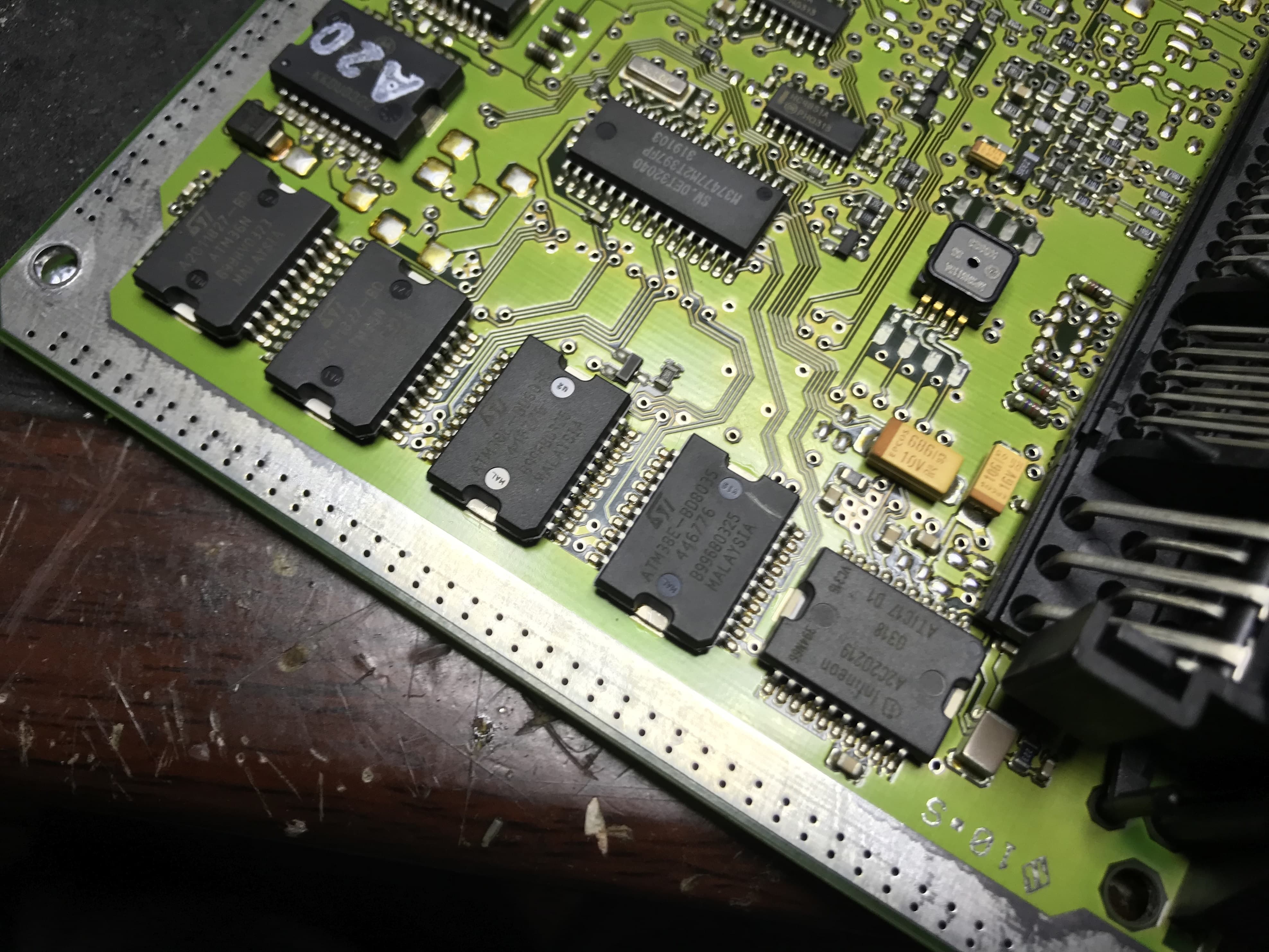 宝马e46325ci测评,宝马e46325i是国几