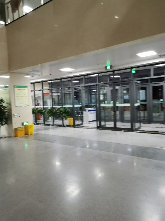 为了年轻的母亲--记一场发生在节日午夜的跨院抢救