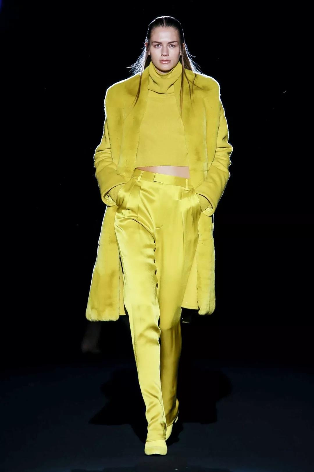 等疫情过后穿上漂亮的衣服,等疫情过后去赏花