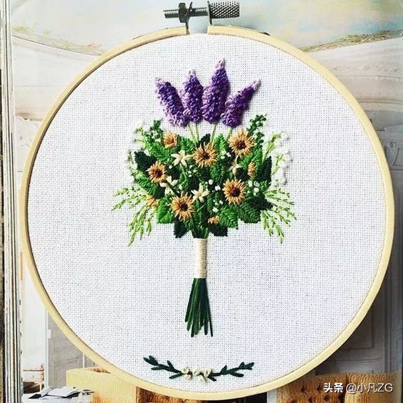 衣服穿久了太旧怎么翻新,旧衣服怎么改造可以穿