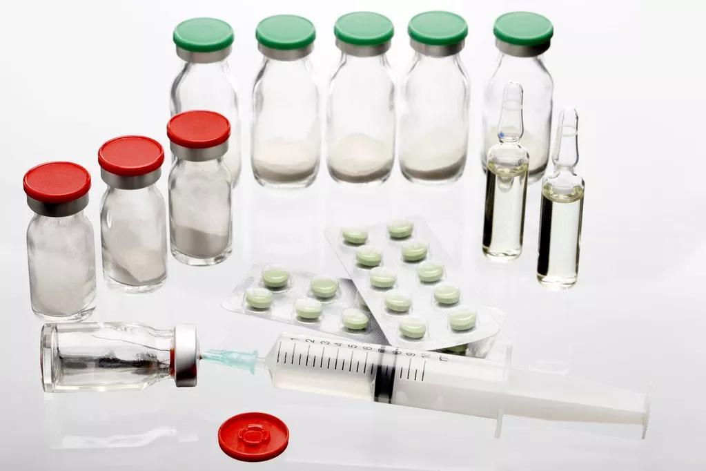 抗生素哪个药不良反应小一点,抗生素的滥用及不良反应文献