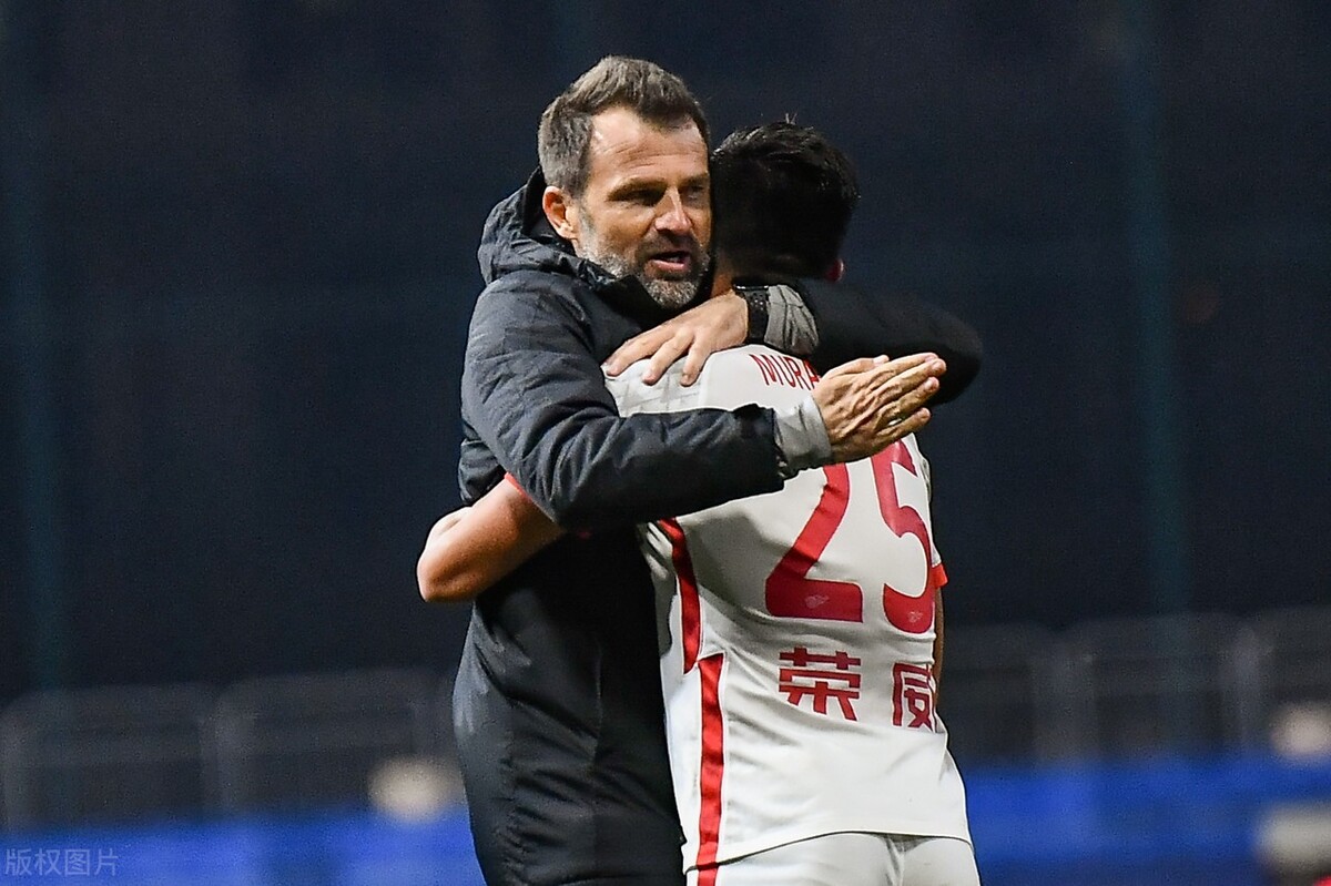 一起看国足,国足战术前瞻破釜沉舟敢于亮剑