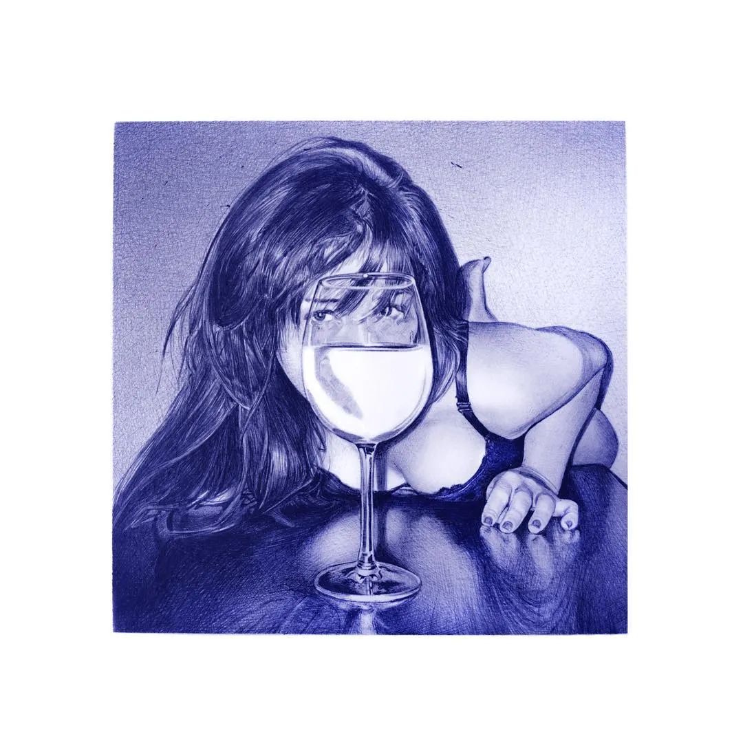 笔尖下的女人火辣性感身材,一天时间7000万*放播**量,网友围观