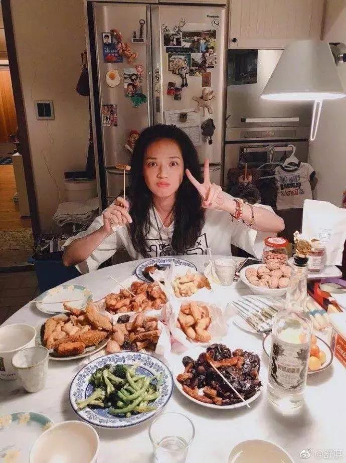 刘诗诗美颜盛世图片,刘诗诗林心如年轻时候