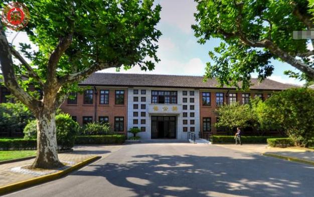 上海两所顶尖师范大学，最低录取分：一所584分、一所627分