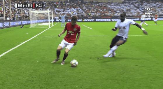 国际比赛恶意犯规,国际足球恶意犯规