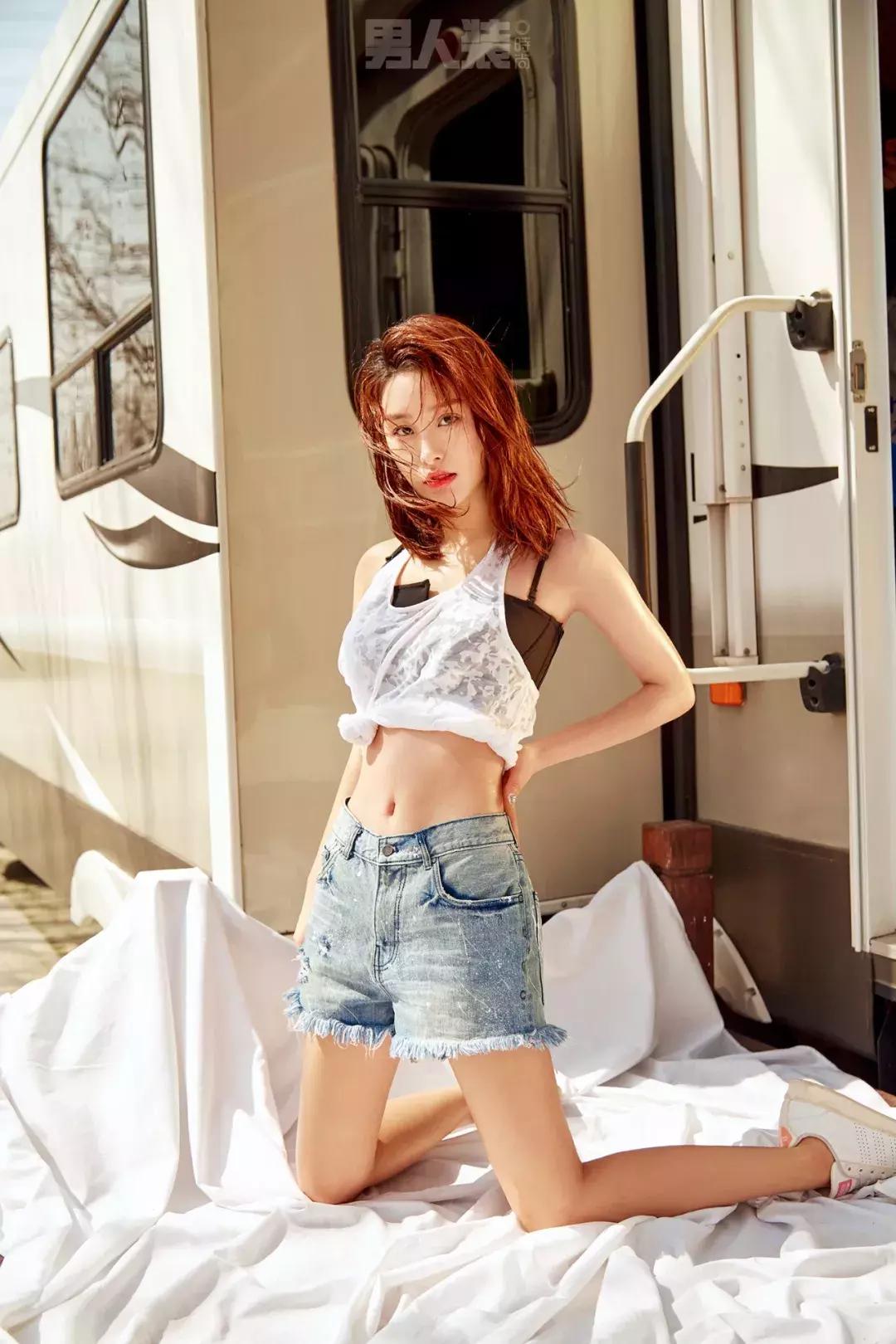 装女郎丨余昊洋:夏天的味道