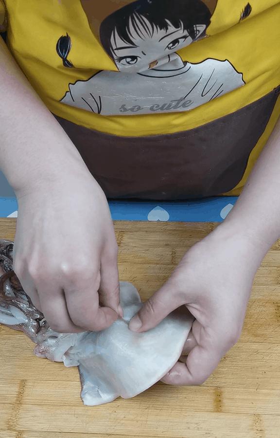 铁板鱿鱼买半成品在家怎么做好吃,怎么在家也能吃到铁板鱿鱼