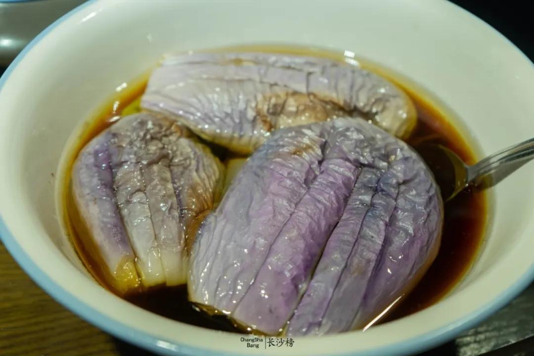 仅凭这一道菜让这家店火了30年,凭借一道菜养活一家店