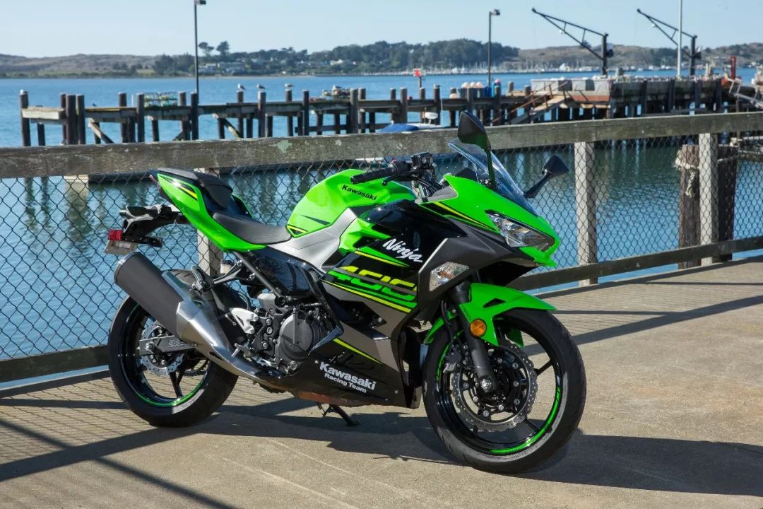 2022年小忍者400介绍,国产小忍者400能跑过250吗