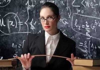 孩子不听管教说谎撒泼打滚还打人,幼儿说谎老师打人怎么处理