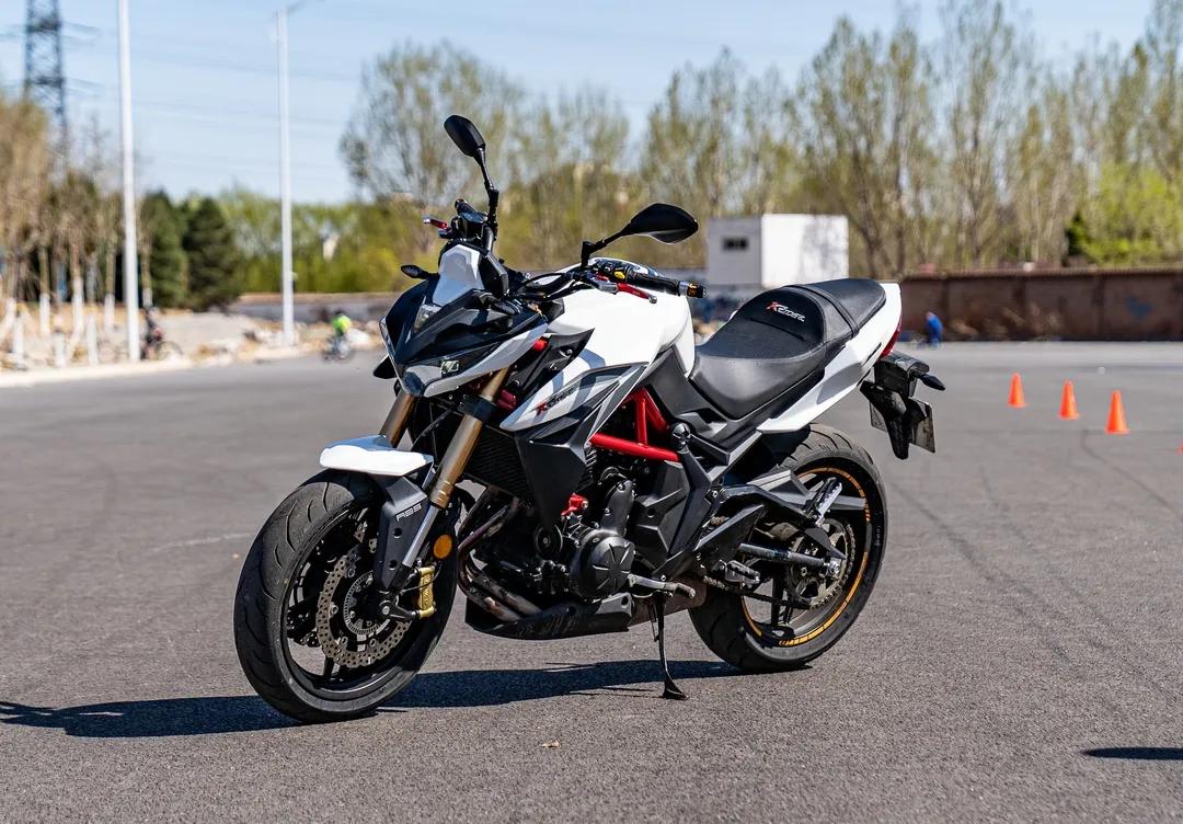 光阳400踏板摩托车测评,光阳krider400可以加装滑动离合器