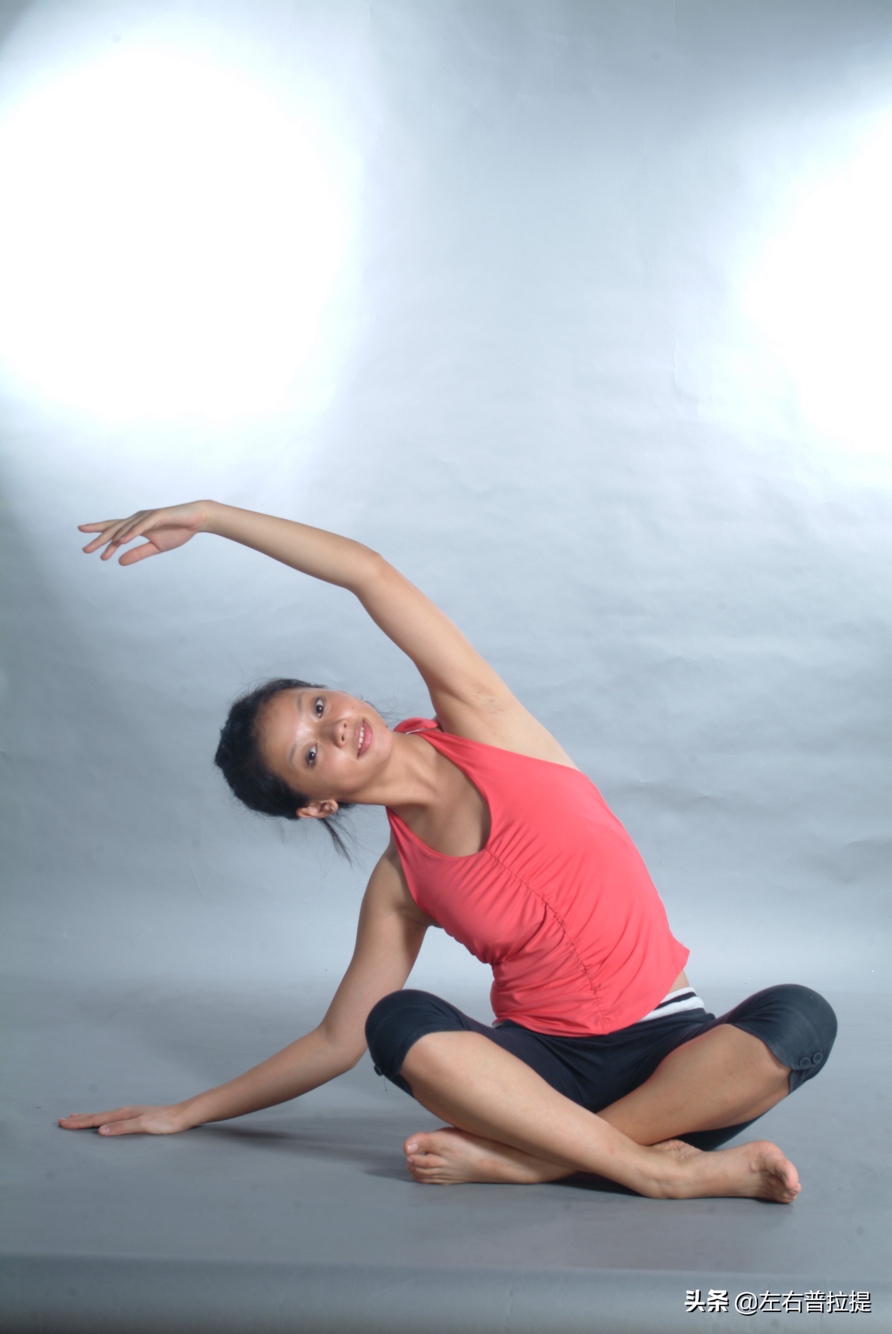 身体单侧运动的平衡调整，缓解腰肌酸痛