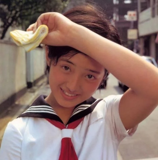 山口百惠为什么让人们念念不忘,山口百惠漂亮吗