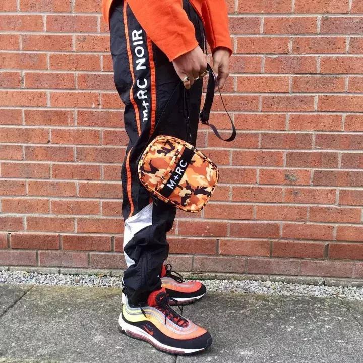 好看不贵的衣服学生推荐,好看不贵的学生用品