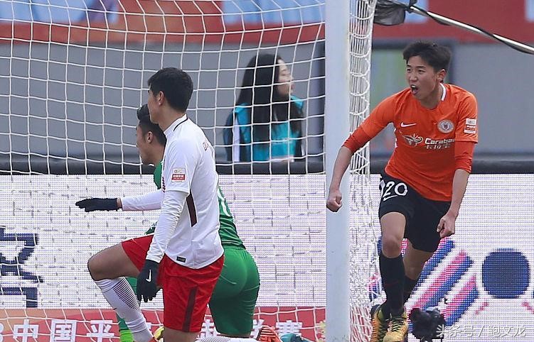 权健轮换失败中超吞苦果球员满脸无助令人心酸