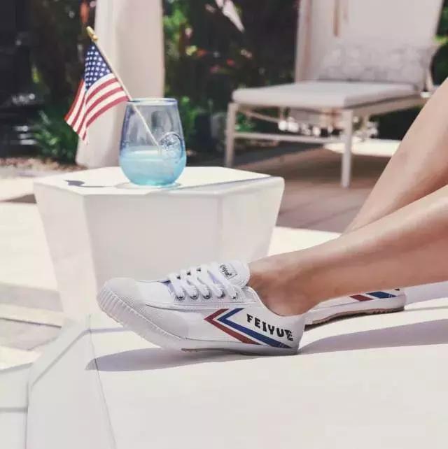 最近耐克阿迪怎样了,耐克阿迪到底怎么了