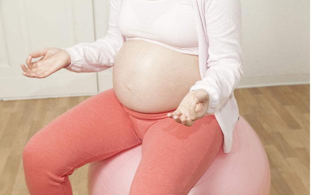 怀孕放屁多又臭是怎么回事,怀孕放屁多又臭怎么回事