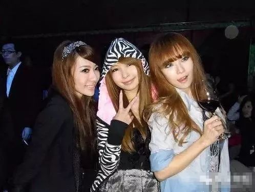 卖假货被抓女明星,丁小芹卖假货事件