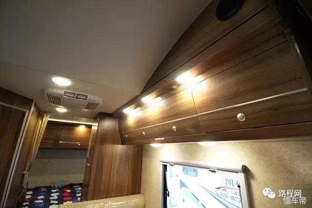 最新凯伦宾威双拓展房车价格,进口依维柯凯伦宾威二手