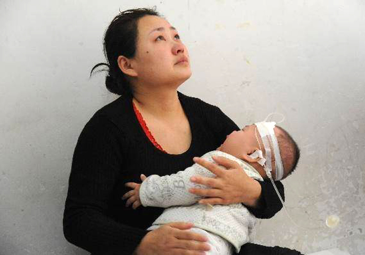 婴儿输液扎头会不会伤到神经,小孩输液可以扎脑袋吗