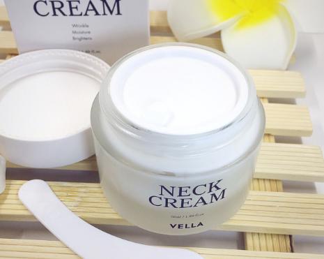 选对颈霜真的很重要,颈霜的正确使用方法简单动作