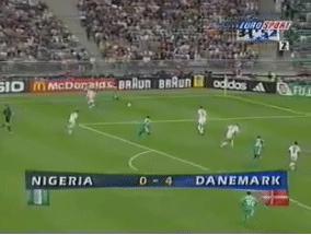 野兽足球的巅峰!一帮不知多少岁的bug,最*力暴**手段撞死西班牙!