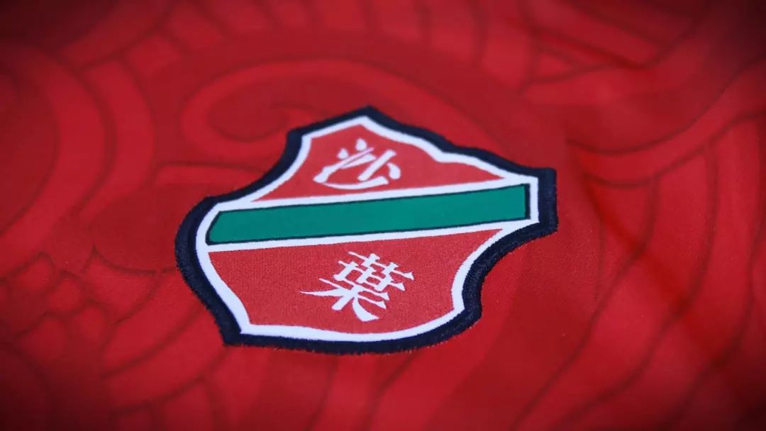 舒莱狮最新款足球服,舒莱狮少年全新战袍