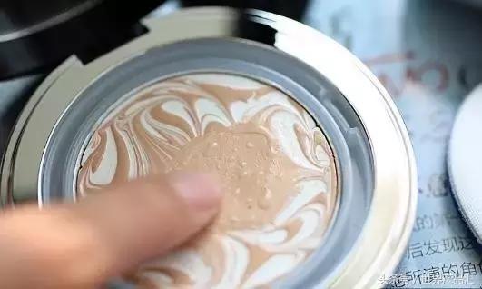 chanel气垫最新款,阿玛尼香奈儿气垫