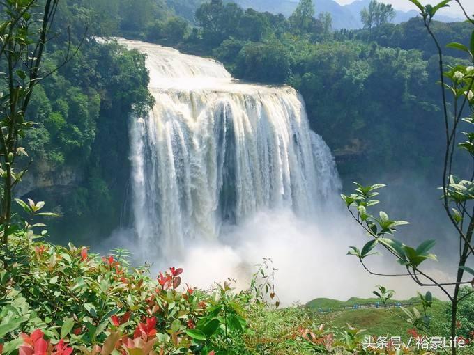 中国十大最秀丽瀑布景点,亚洲最美的十大瀑布在哪里